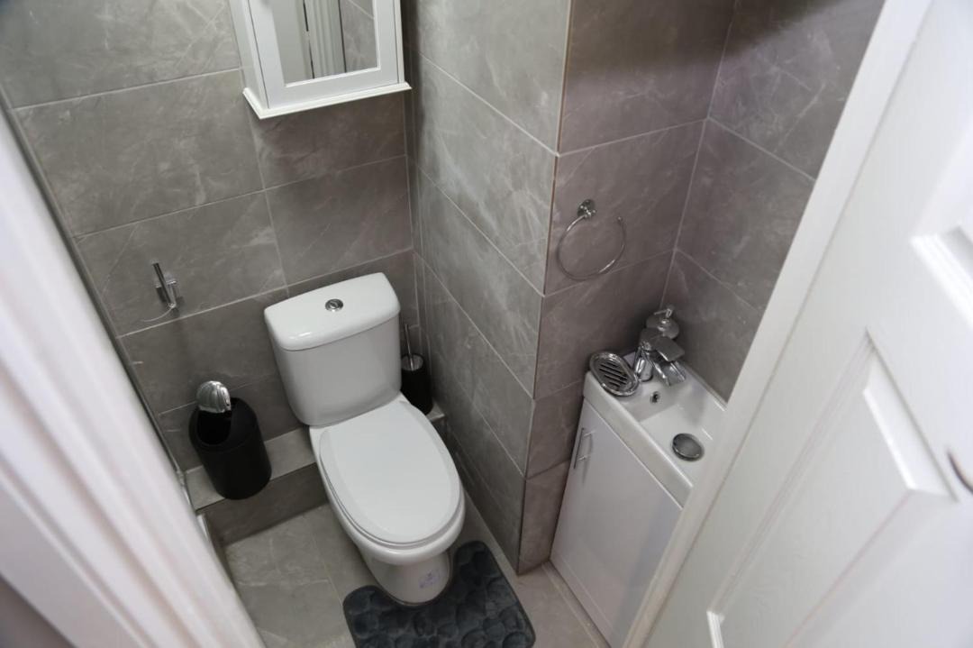 Photo of Bathroom in Woolwich Common