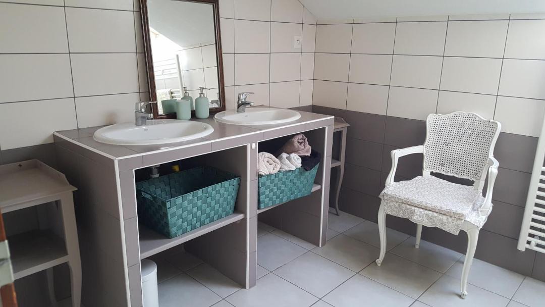 Photo of Bathroom in Saint-Christophe-la-Grotte