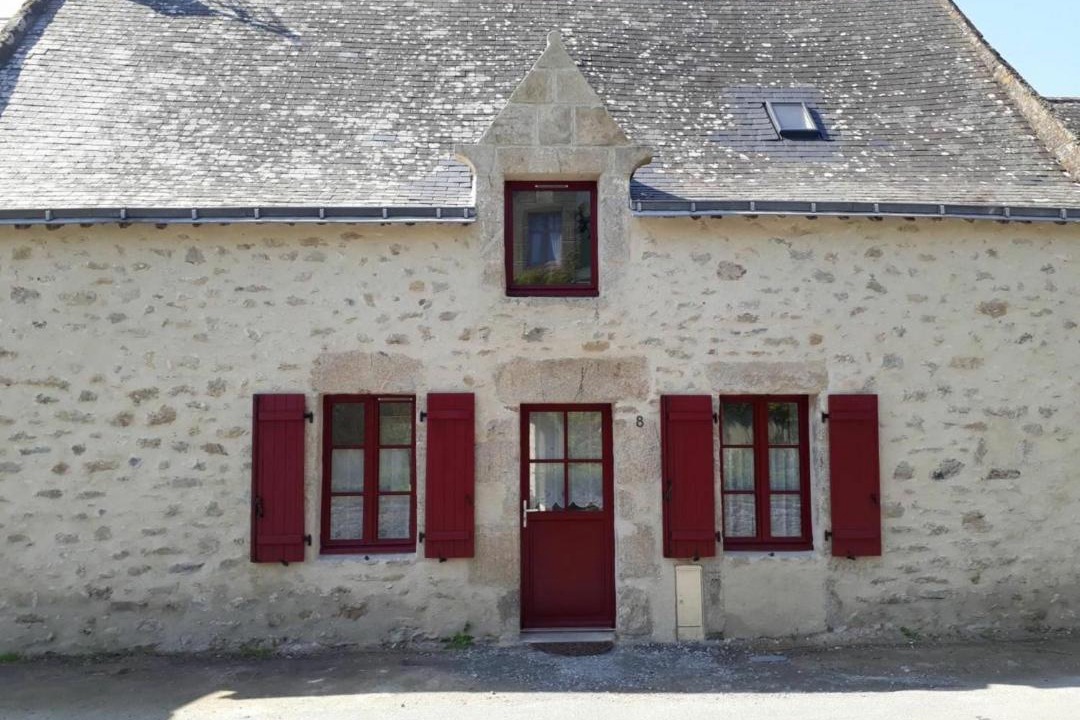 Photo of Buildings in Saille