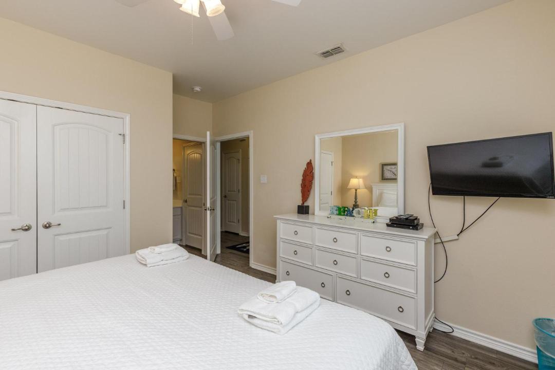 Photo of Bedroom in Corpus Christi