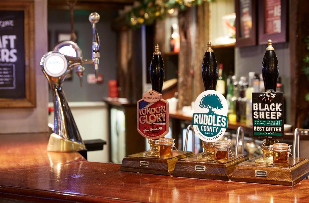 Photo of Others in Weedon