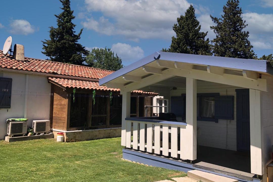 Photo of Buildings in Camaret-sur-Aigues
