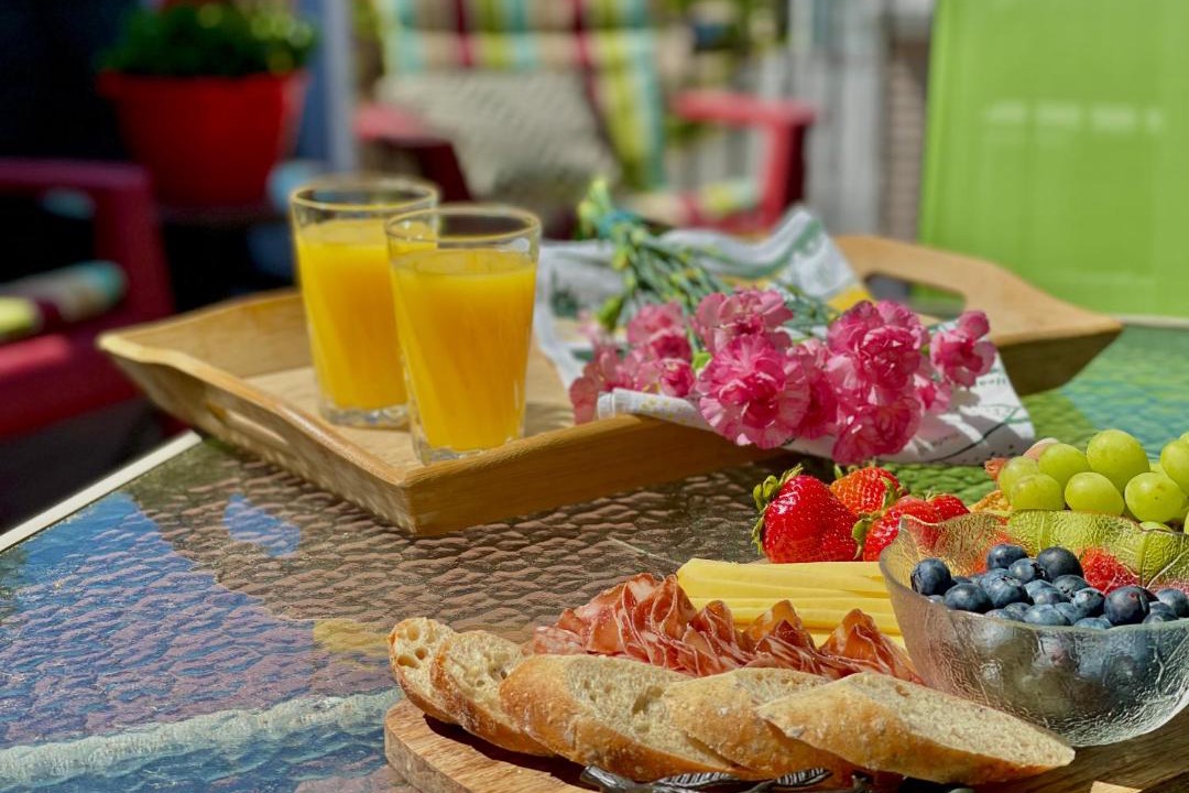 Photo of Others in Queens Square
