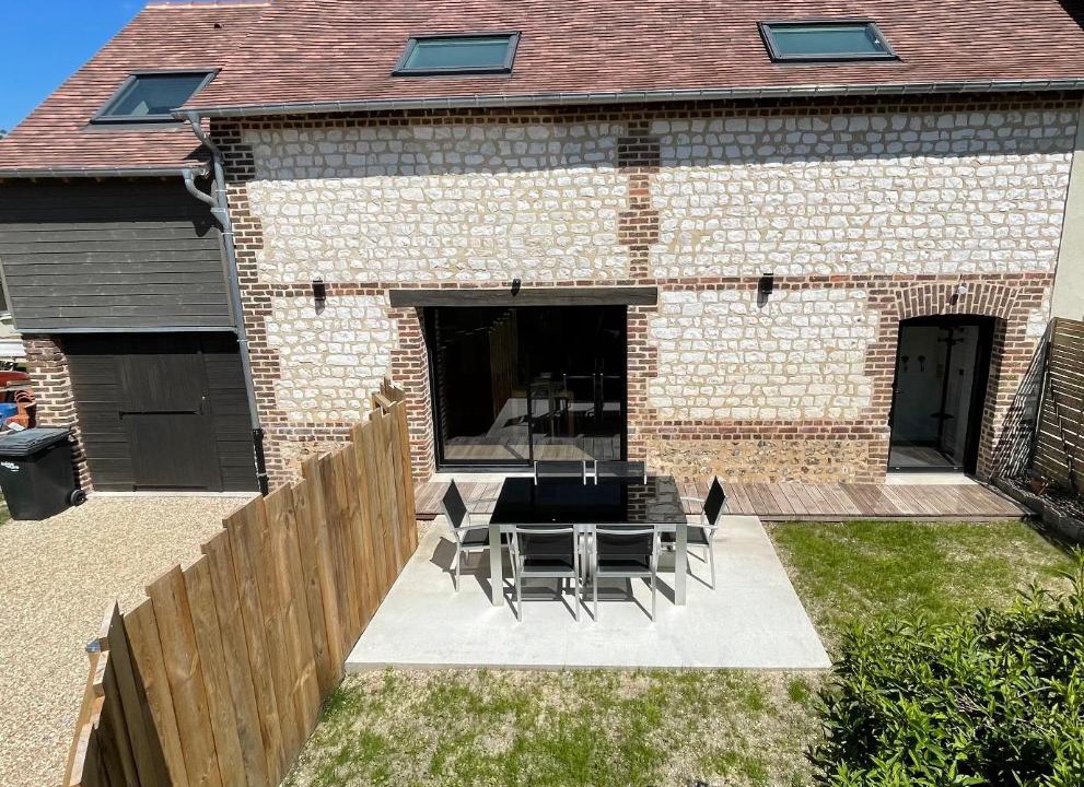 Photo of Buildings in Criquebeuf-sur-Seine