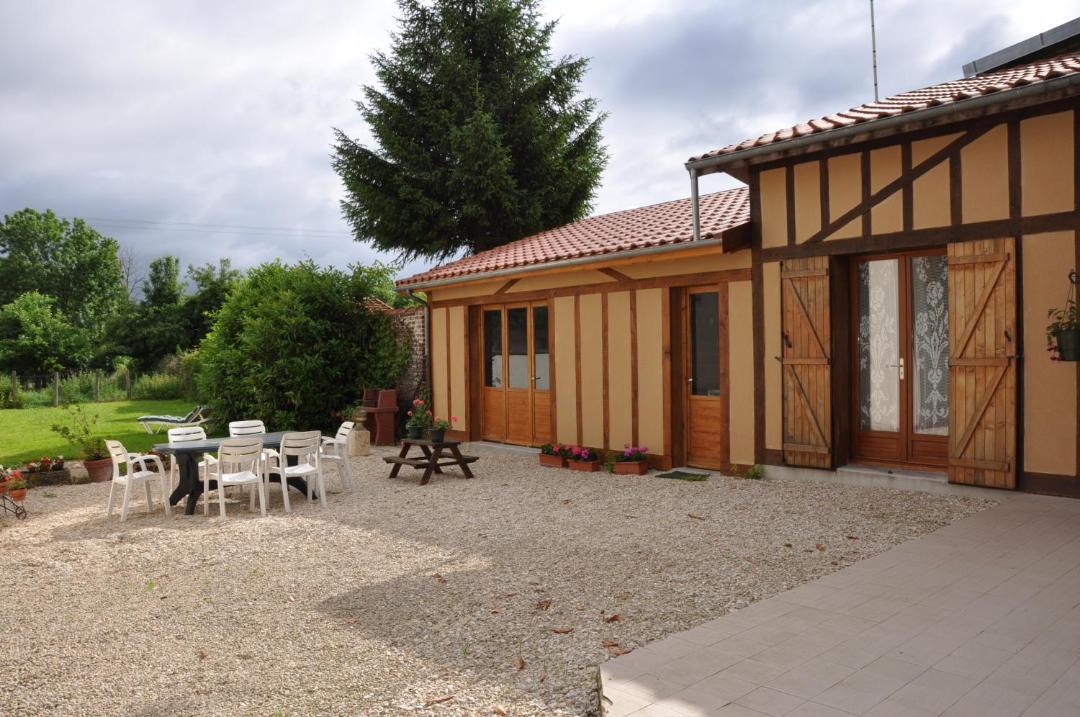 Photo of Buildings in Outines