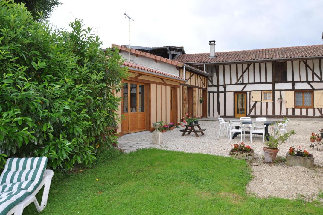 Photo of Others in Outines