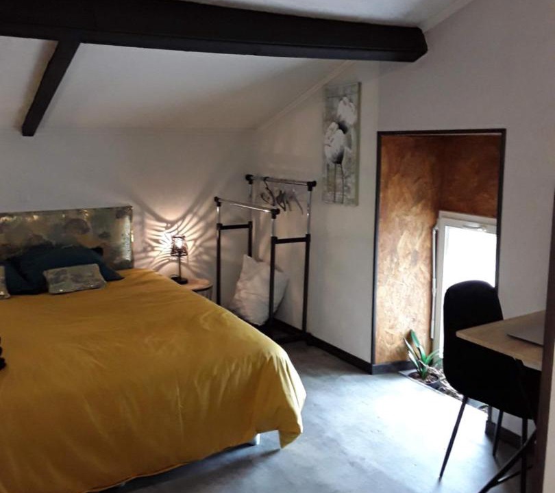 Photo of Others in Doulezon