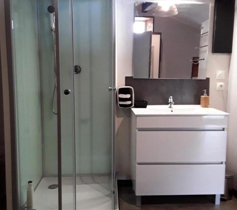 Photo of Others in Doulezon