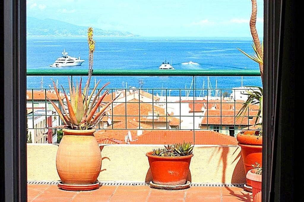 Photo of Patio Balcony in Cap-Ferrat