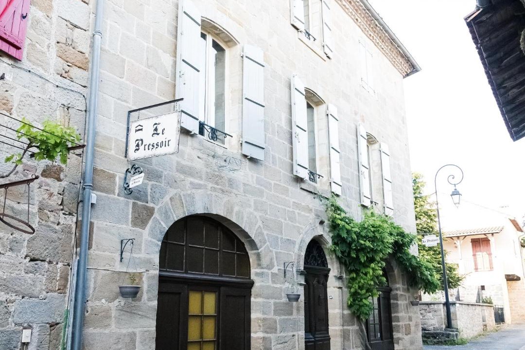 Photo of Buildings in Cardaillac