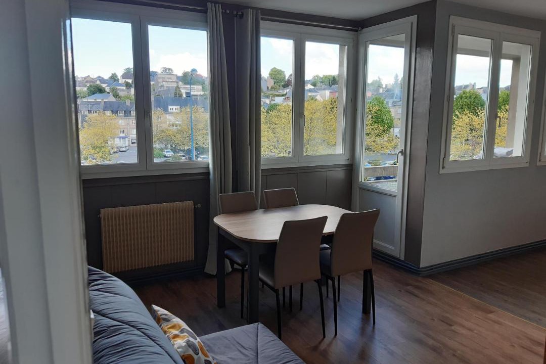 Photo of Others in Vire