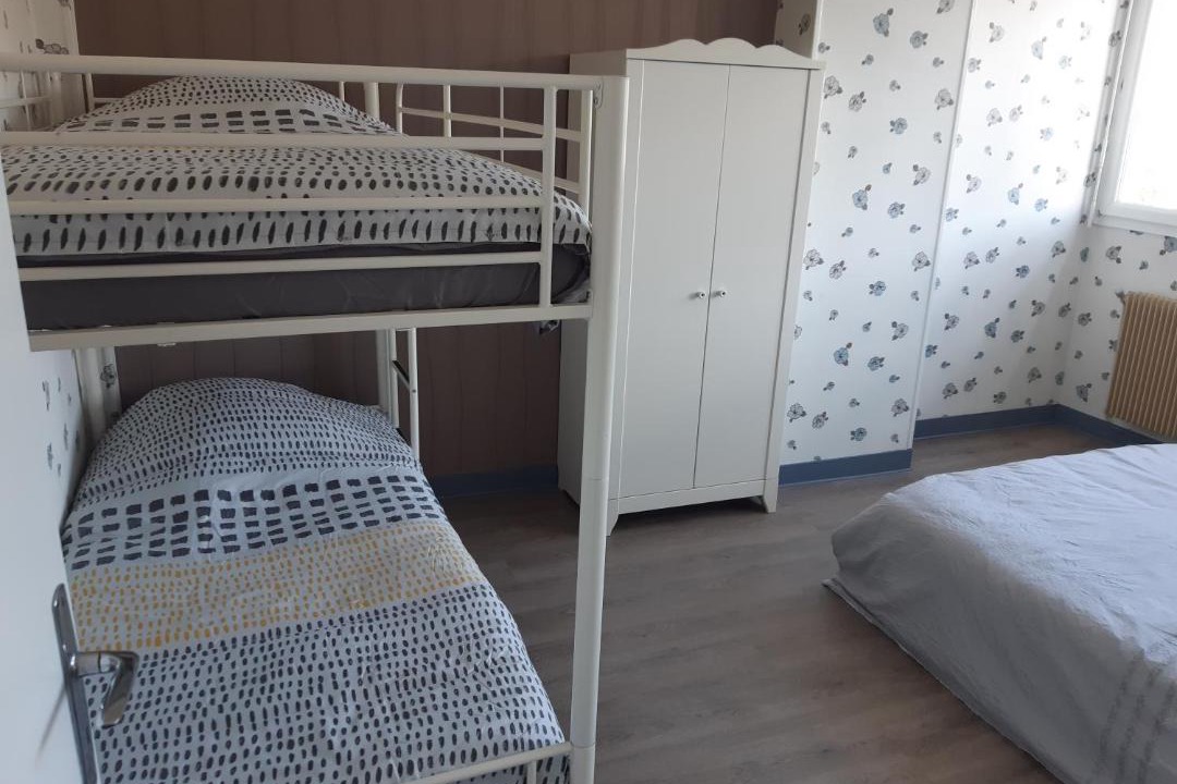 Photo of Others in Vire