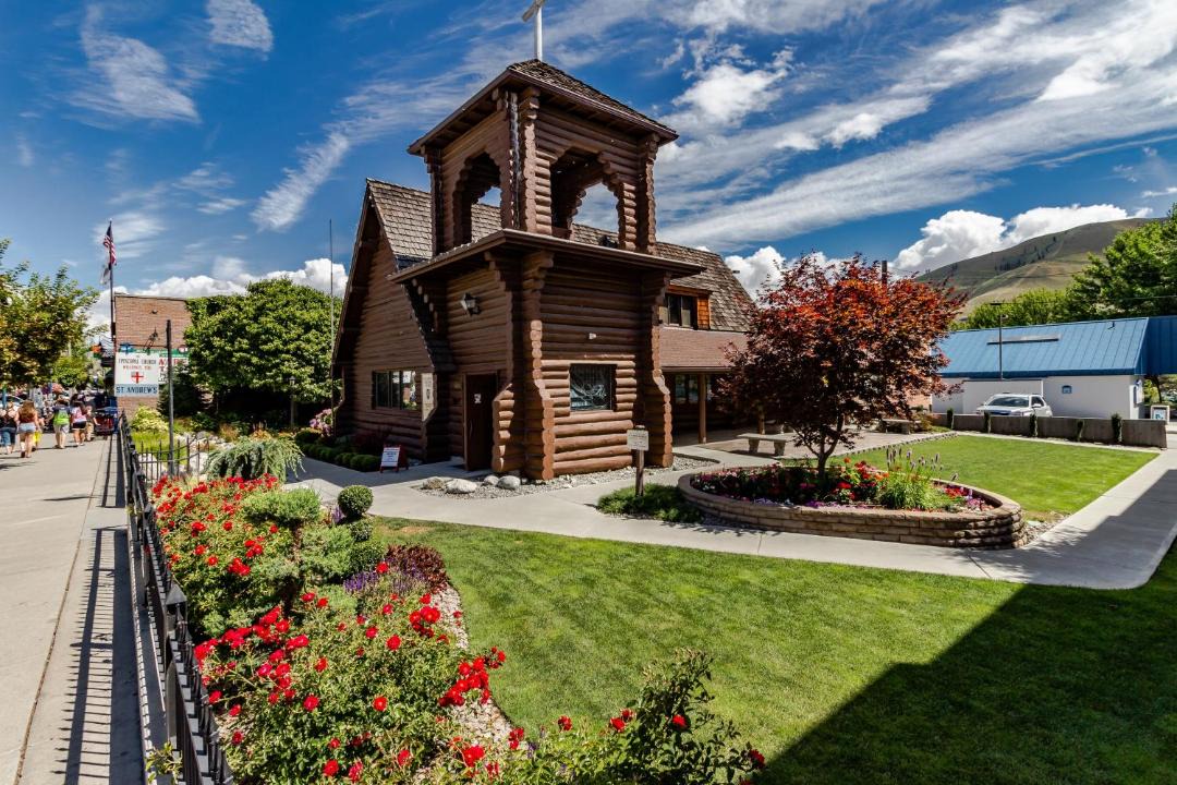 Photo of Others in Chelan