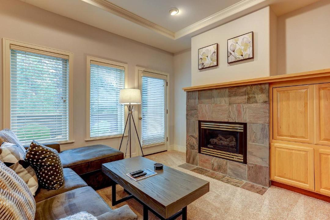 Photo of Others in Broken Top