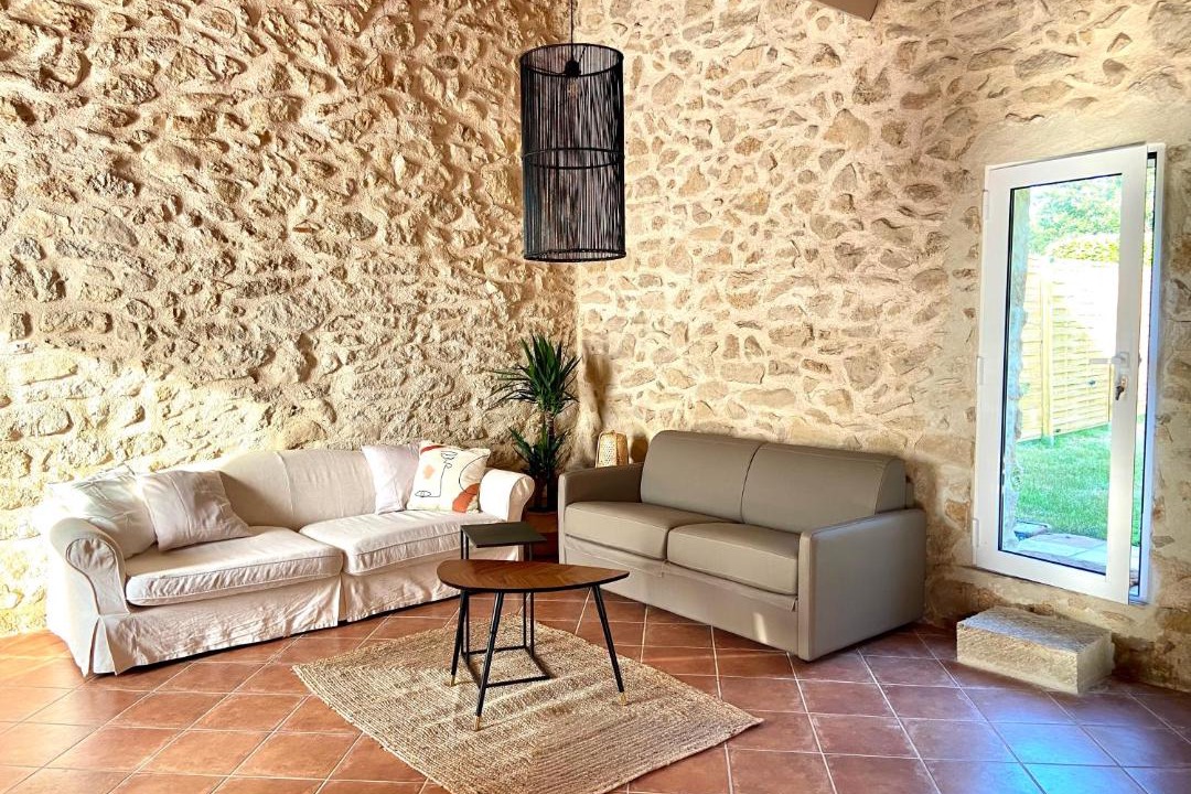 Photo of Others in Illats