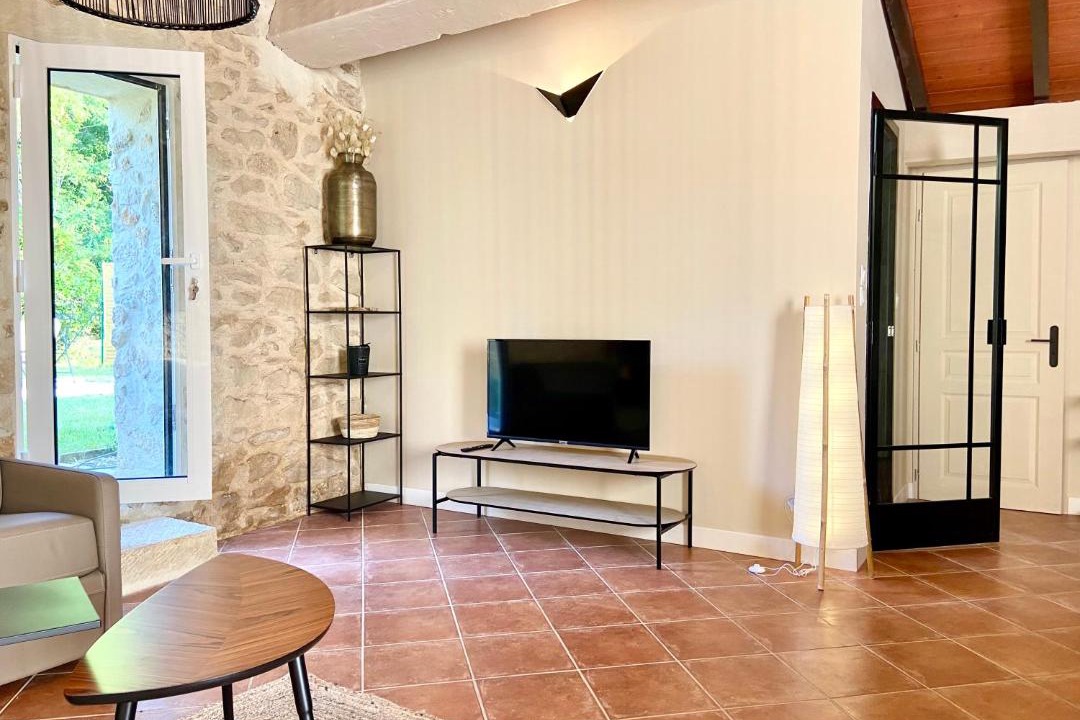 Photo of Others in Illats