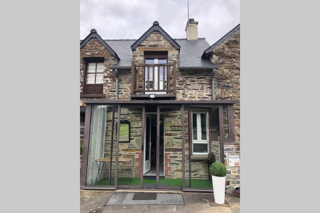 Photo of Buildings in Comblessac