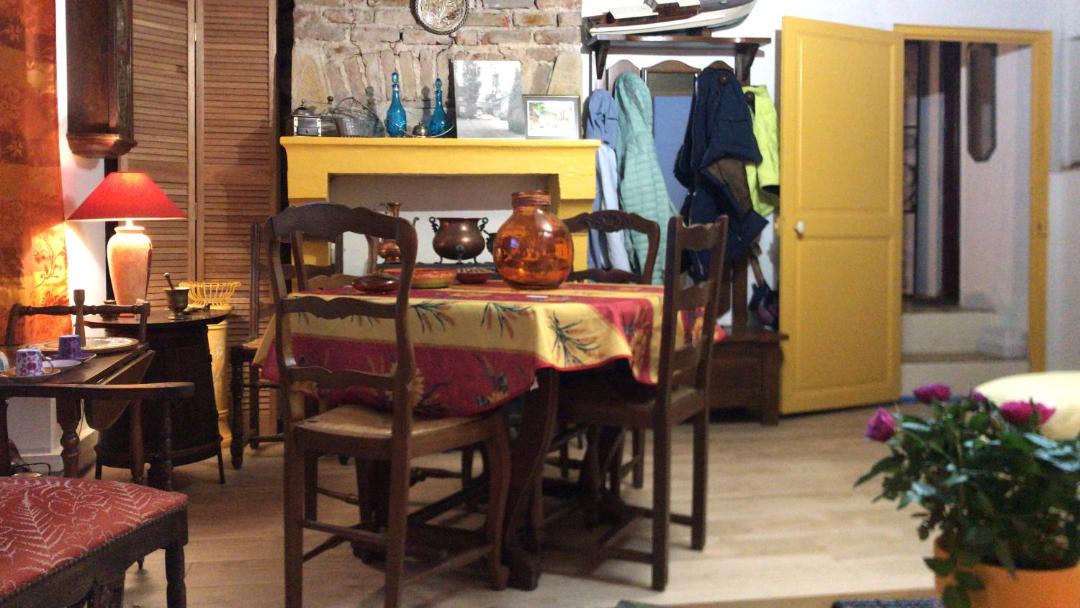 Photo of Others in La Machine