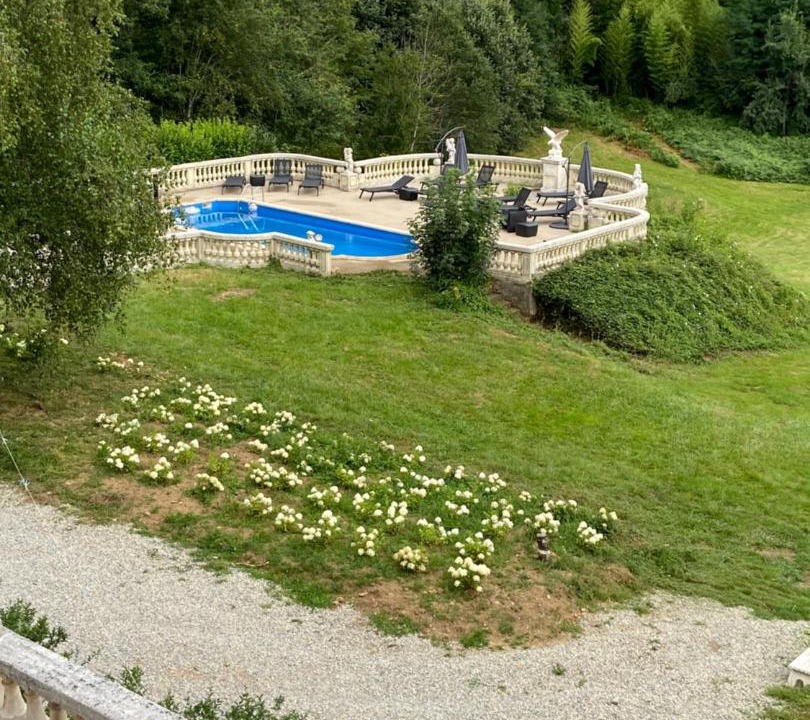 Photo of Others in Saint-Leger-de-Fougeret