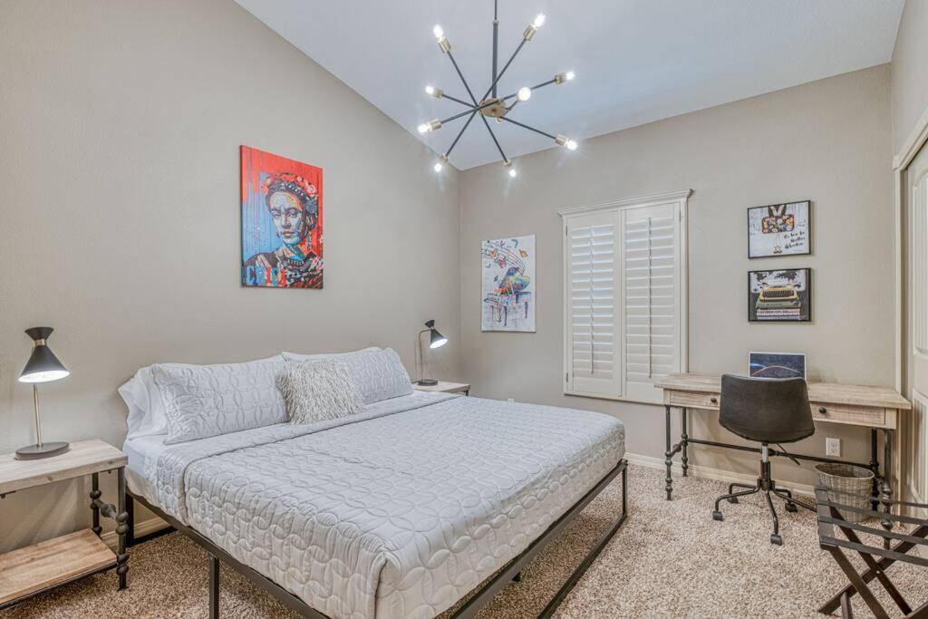 Photo of Bedroom in Biggs Field