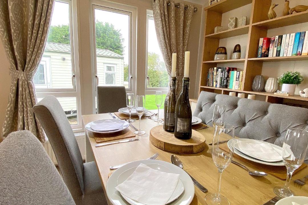 Photo of Livingroom in Cayton Bay