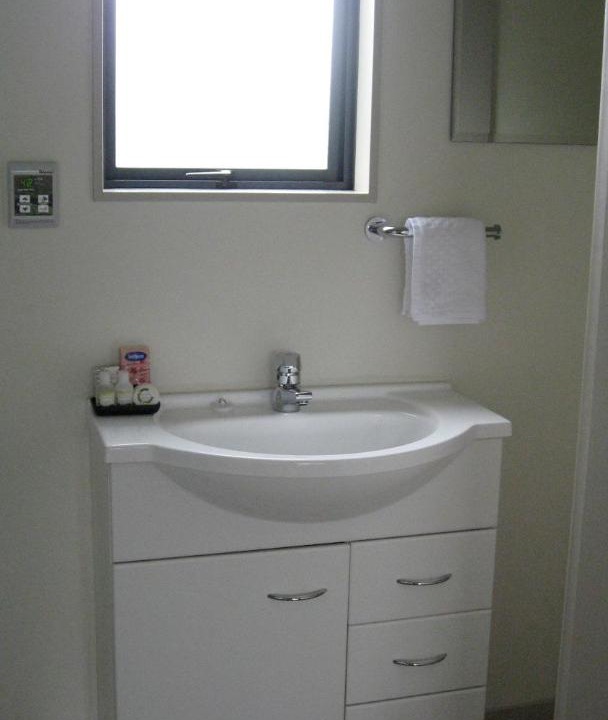 Photo of Bathroom in Longlands