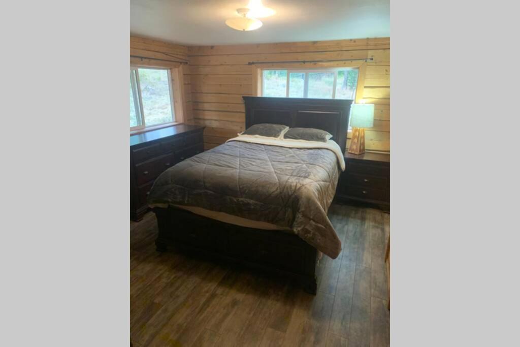 Photo of Others in Four Range