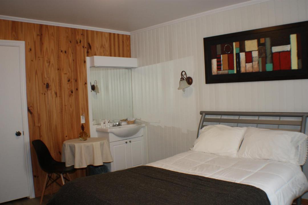 Photo of Bedroom in Saint-Tite-des-Caps