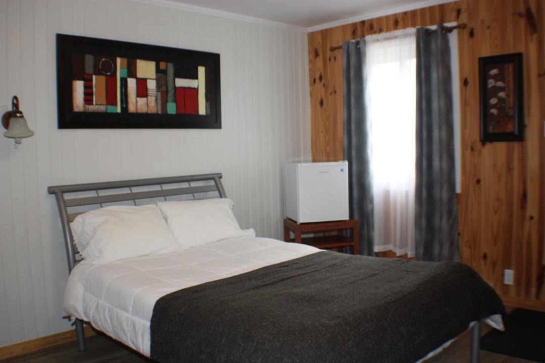 Photo of Bedroom in Saint-Tite-des-Caps