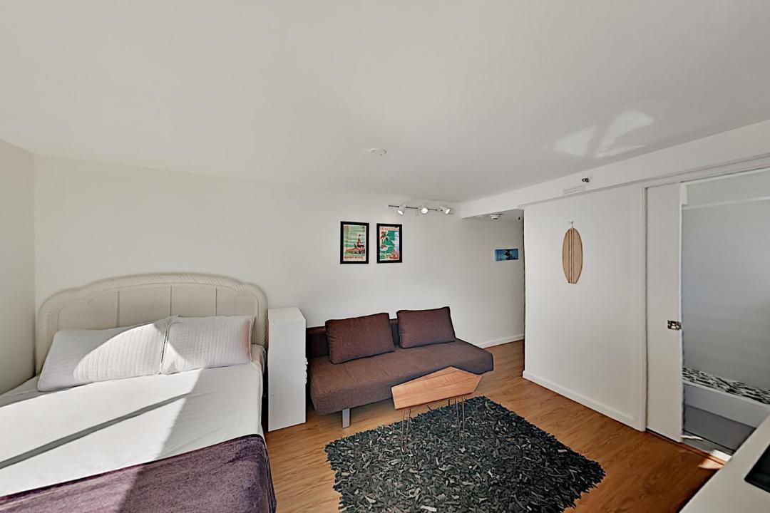 Photo of Others in McCully - Moiliili