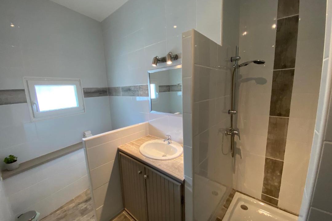 Photo of Bathroom in Caux