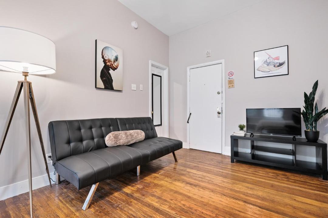 Photo of Livingroom in Spruce Hill