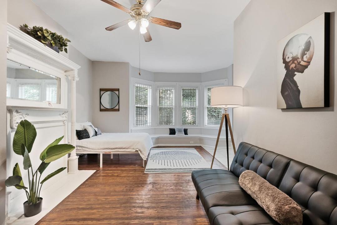 Photo of Livingroom in Spruce Hill