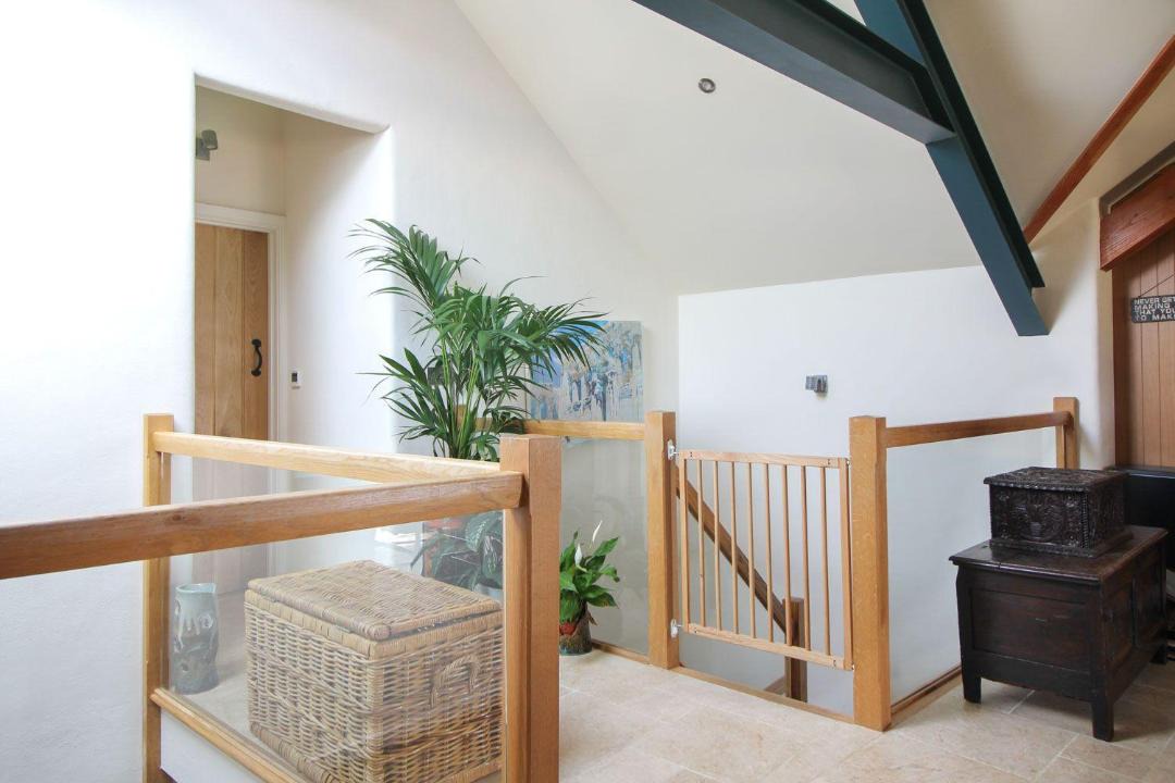 Photo of Others in Cury