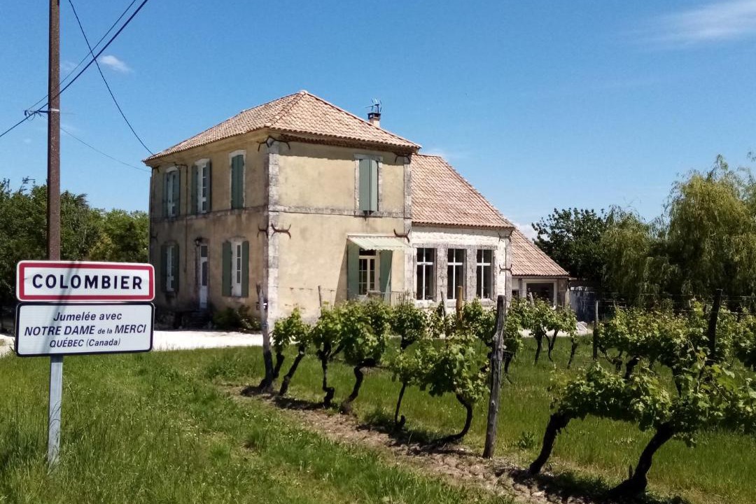 Photo of Others in Colombier