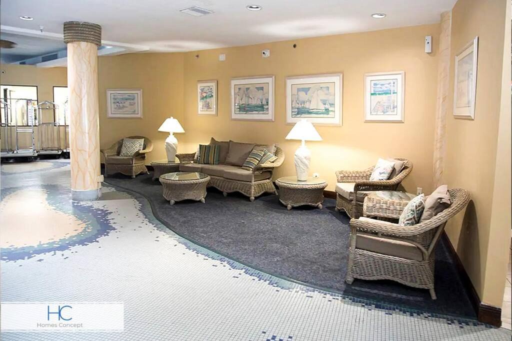 Photo of Livingroom in Lenox Park