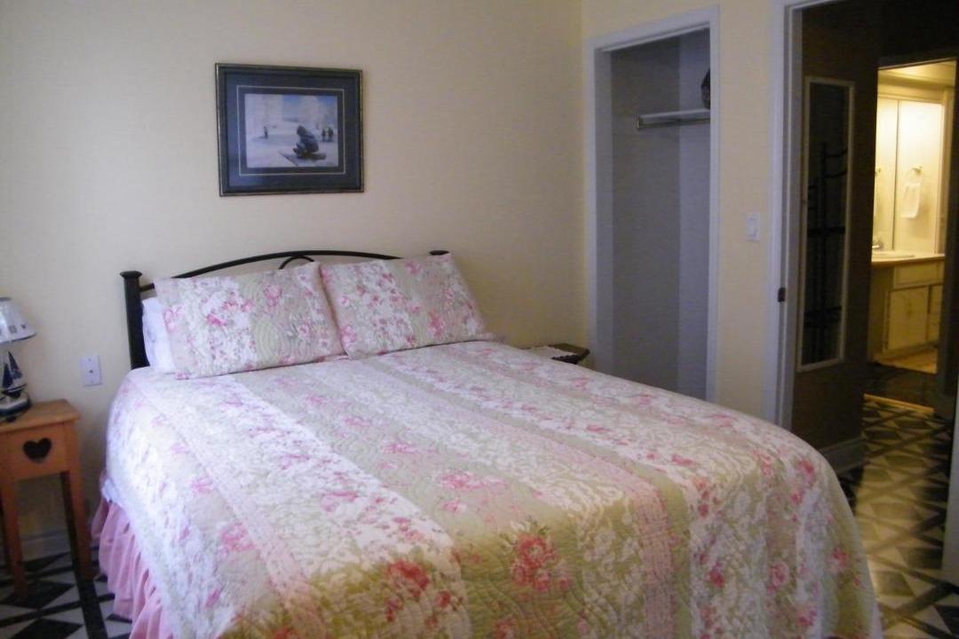 Photo of Bedroom in Gananoque