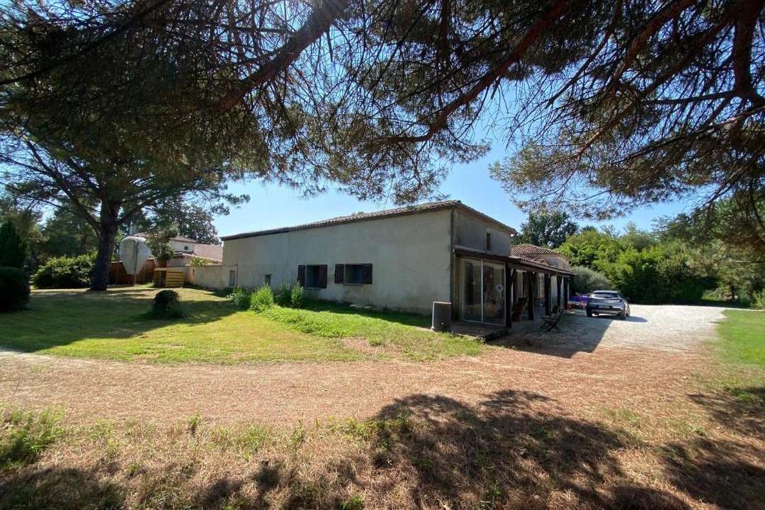 Photo of Buildings in Feugarolles