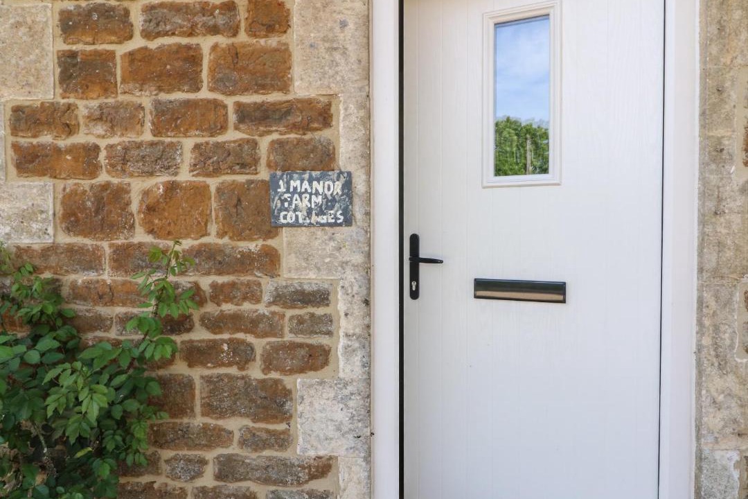 Photo of Buildings in Hook Norton