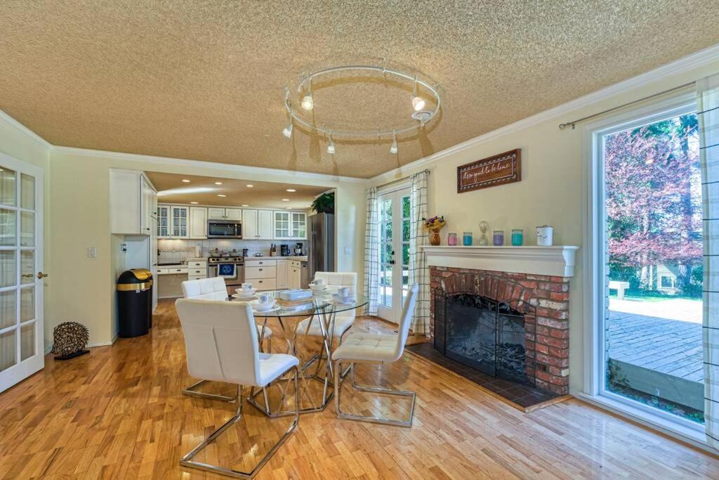 Photo of Others in Cougar Mountain