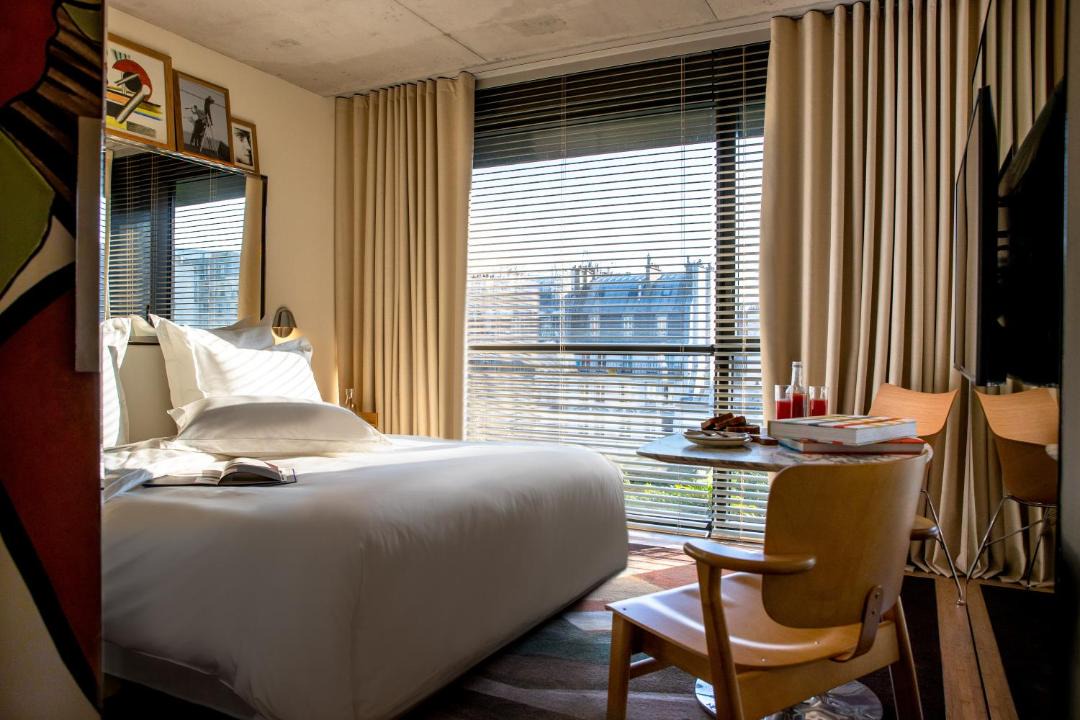 Photo of Others in Necker