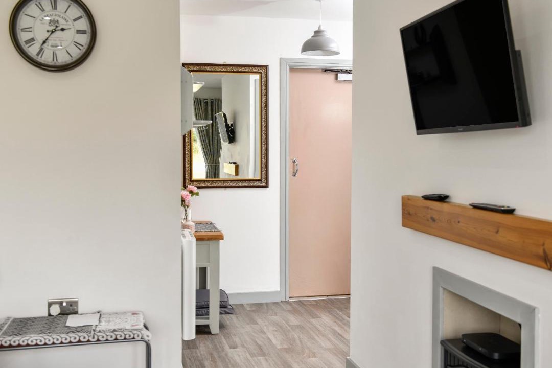 Photo of Others in Ty Croes