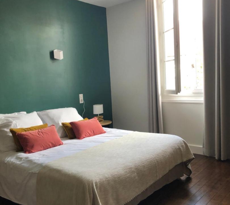 Photo of Bedroom in Semur-en-Auxois