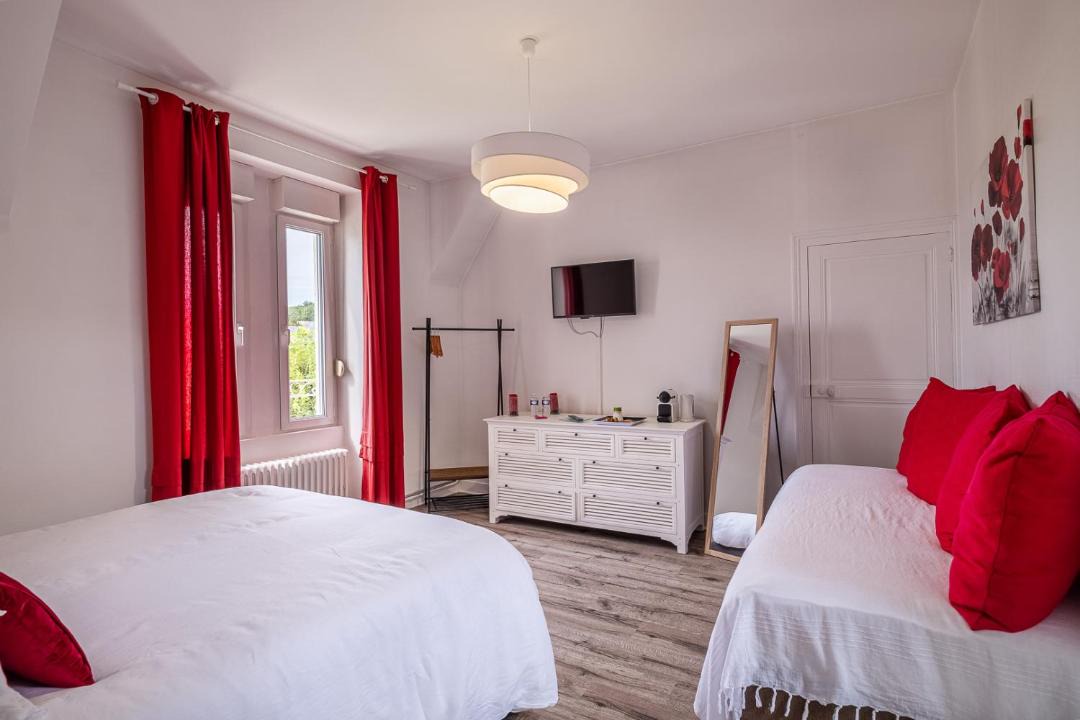 Photo of Bedroom in Cravant-les-Coteaux