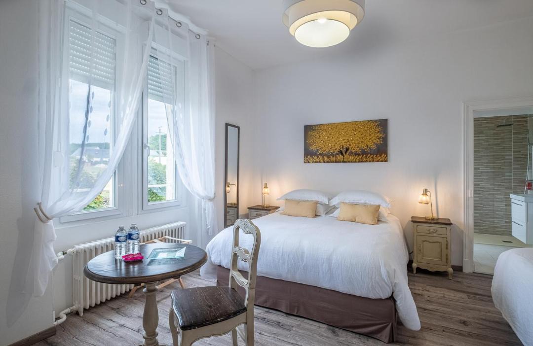 Photo of Others in Cravant-les-Coteaux