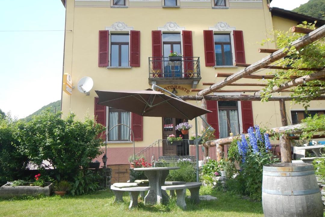Photo of Others in Gordevio