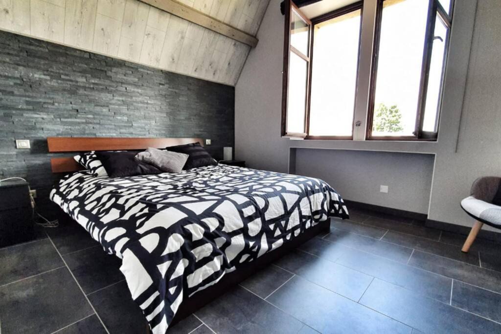 Photo of Bedroom in Toulon-sur-Arroux
