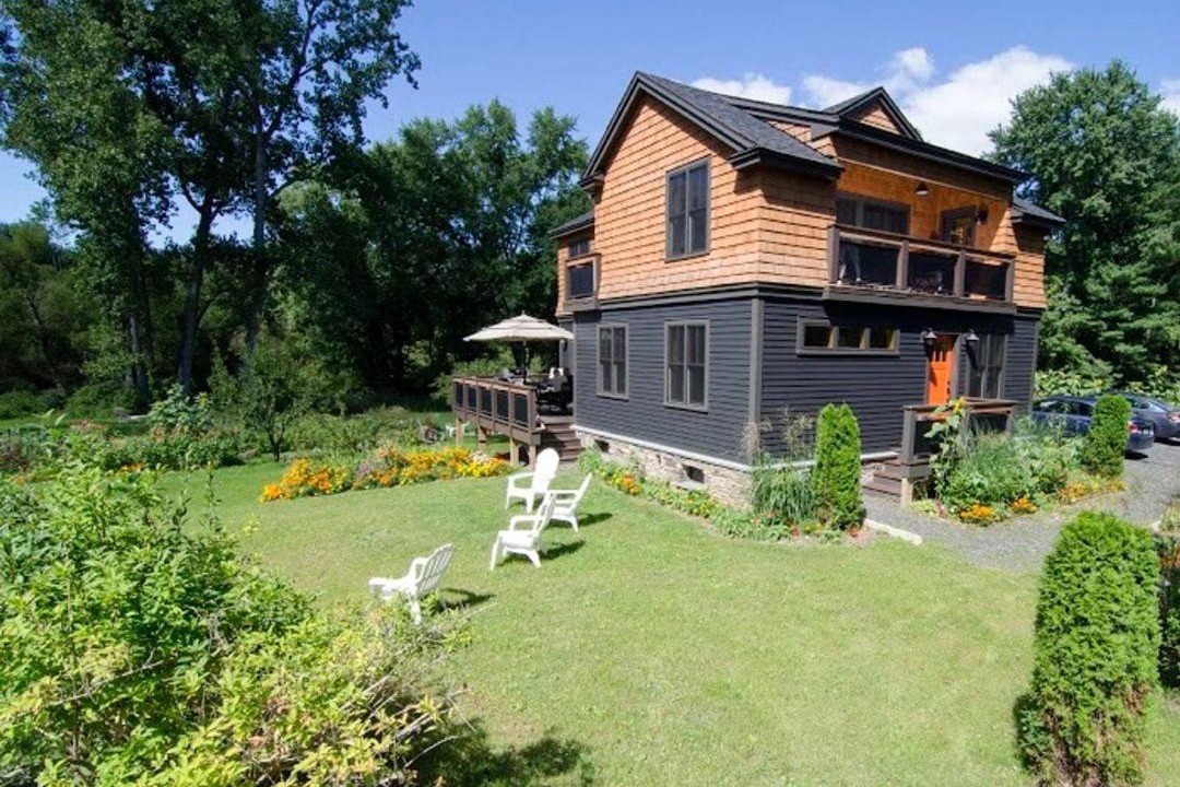 Photo of Others in Stockbridge