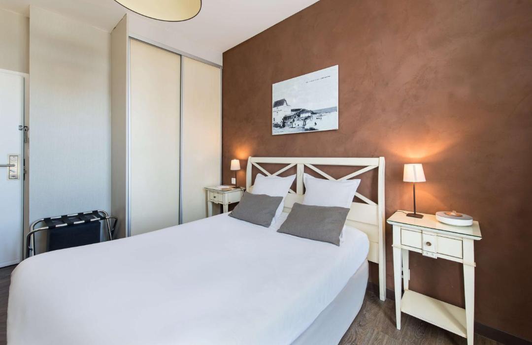Photo of Bedroom in Saint-Marc-sur-Mer