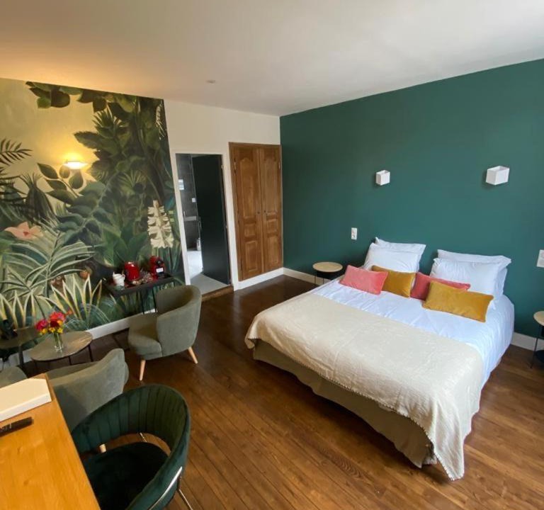 Photo of Bedroom in Semur-en-Auxois